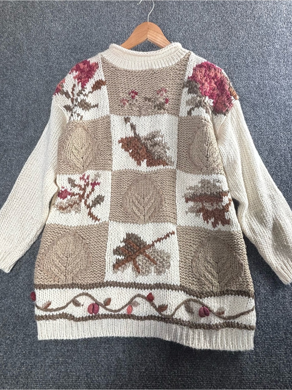 Vintage 90s Patchwork Leaf Knit Sweater Pullover - Cream & Tan with Pink Accents